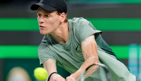 epa11656949 Jannik Sinner of Italy in action during his Men's Singles Final match against Novak Djokovic of Serbia at the Shanghai Masters tennis tournament in Shanghai, China, 13 October 2024. EPA/ALEX PLAVEVSKI