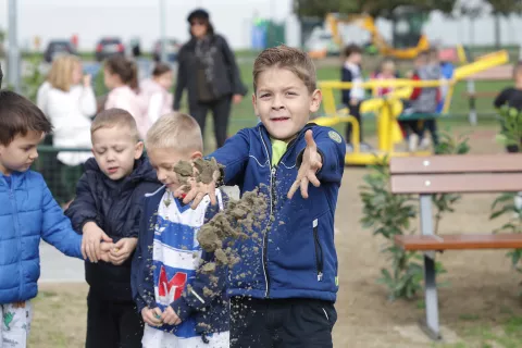 Osijek, 14. 10. 2024., Jug 2, dječje igralište, obilazakSNIMIO BRUNO JOBST