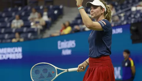 epa11579142 Donna Vekic of Croatia reacts after winning a point against Qinwen Zheng of China during their fourth round match at the US Open Tennis Championships at the USTA Billie Jean King National Tennis Center in Flushing Meadows, New York, USA, 01 September 2024. The US Open tournament runs from 26 August through 08 September. EPA/JOHN G. MABANGLO