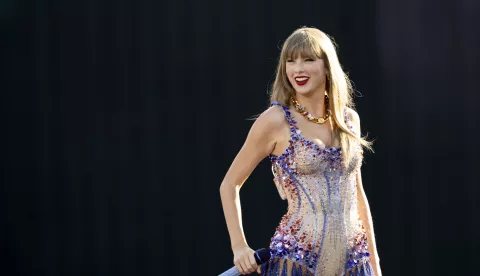 epa11468540 US singer-songwriter Taylor Swift performs during her concert as part of her 'Eras Tour' at the Letzigrund Stadium in Zurich, Switzerland, 09 July 2024. The US artist is giving concerts on 09 and 10 July at the Zurich Letzigrund Stadium. EPA/ENNIO LEANZA EDITORIAL USE ONLY - MAY NOT BE USED AS A COVER IMAGE FOR MAGAZINES OR BOOK PUBLICATIONS EDITORIAL USE ONLY