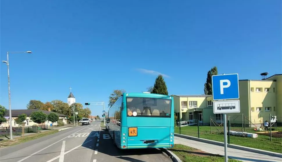 Iz prometa isključena tri tehnički neispravna školska autobusa