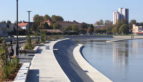 Osijek, 15. 10. 2024., promenada, spojena promenada, promenada uz Dravu, šetalište uz dravu, obilazakSNIMIO BRUNO JOBST