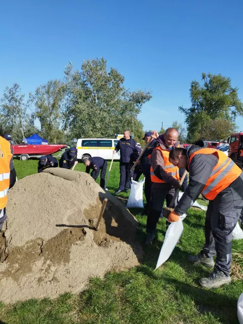 Terenska vježba CZ-a na Polojima u Županjifoto: VSŽ