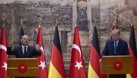 epa11668726 German Chancellor Olaf Scholz (L) and Turkish President Recep Tayyip Erdogan (R) attend a press conference in Istanbul, Turkey, 19 October 2024. Scholz is in Turkey for one day official visit. EPA/TOLGA BOZOGLU