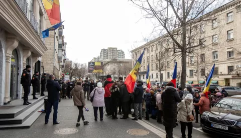 epa11187247 Supporters of the Bloc of Communists and Socialists (BCS) political alliance gather during an anti-government protest in front of the National Agency for Energy Regulation headquarters in Chisinau, Moldova, 28 February 2024. The protesters called for the government's 'resignation' amid increasing energy and gas tariffs in the country. EPA/DUMITRU DORU