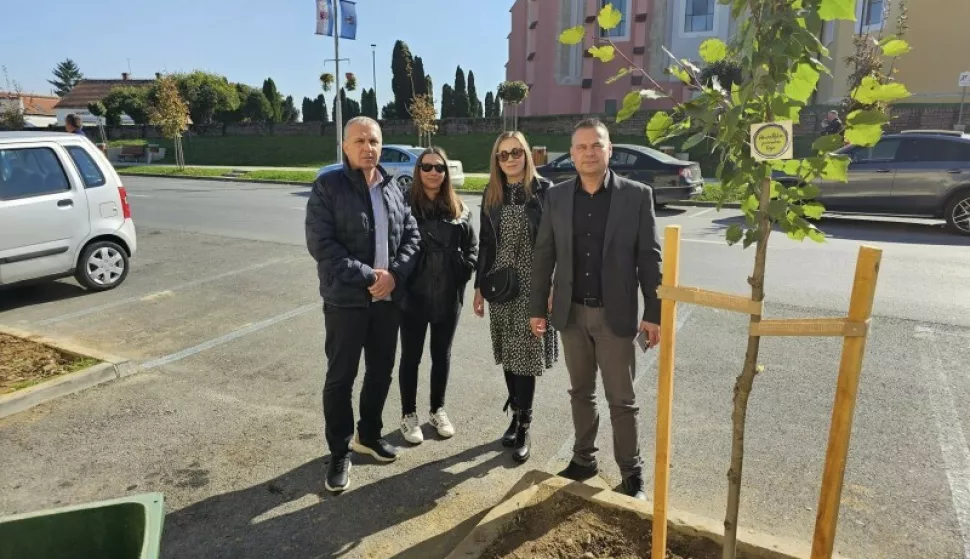 NAŠICE - Dražen Mićan, Iva Gelenčir, Ines Resler i Krešimir Kašuba, 