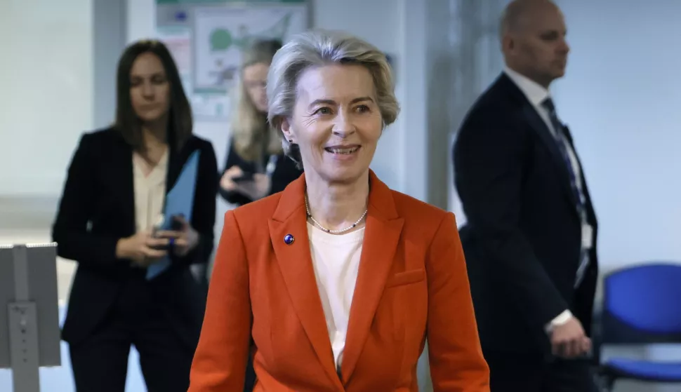 epa11674569 European Commission President Ursula von der Leyen arrives for a meeting of the Commissioners at the European Parliament in Strasbourg, France, 22 October 2024. The EU Parliament's session runs from 21 till 24 October 2024. EPA/RONALD WITTEK