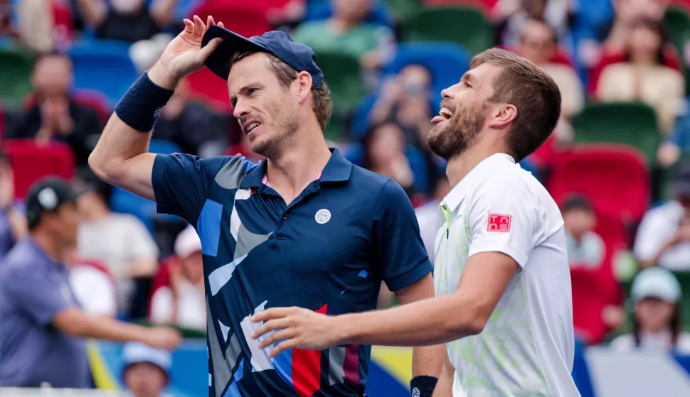 epa11656886 Wesley Koolhof (L) of the Netherlands and Nikola Mektic of Croatia react after winning their Men's Doubles Finals match against Maximo Gonzalez and Andres Molteni of Argentina at the Shanghai Masters tennis tournament in Shanghai, China, 13 October 2024. EPA/ALEX PLAVEVSKI