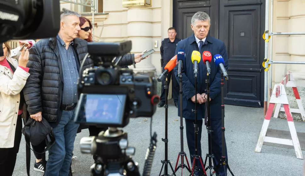 Zagreb, 22.10.2024. - Glavni državni odvjetnik Ivan Turudić održao je konferenciju za medije ispred zgrade DORH-a.Na fotografiji Ivan Turudić.foto HINA/ Edvard ŠUŠAK/ es