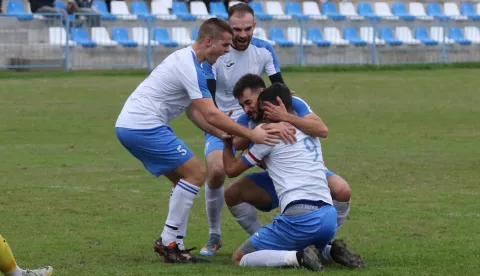 Osijek, 05. 10. 2024, Igralište na Zelenom polju. Nogomet, Olimpija - Slavonac (Tenja), Prva ŽNL Osječko - baranjska.snimio GOJKO MITIĆ