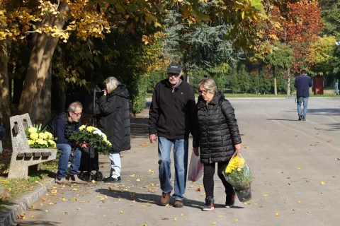 Osijek, 30. 10. 2024., Centalno groblje, press, UKOP, GPP, Svi sveti, pripreme građana uoči Svih svetihSNIMIO BRUNO JOBST