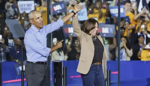 epa11681908 Former US President Barack Obama campaigns with Democratic presidential candidate, US Vice President Kamala Harris, at the James R. Hallford Stadium in Clarkston, Georgia, USA, 24 October 2024. Harris is running against former US president and Republican presidential nominee Donald Trump and the United States will hold its election on 05 November 2024. EPA/ERIK S. LESSER