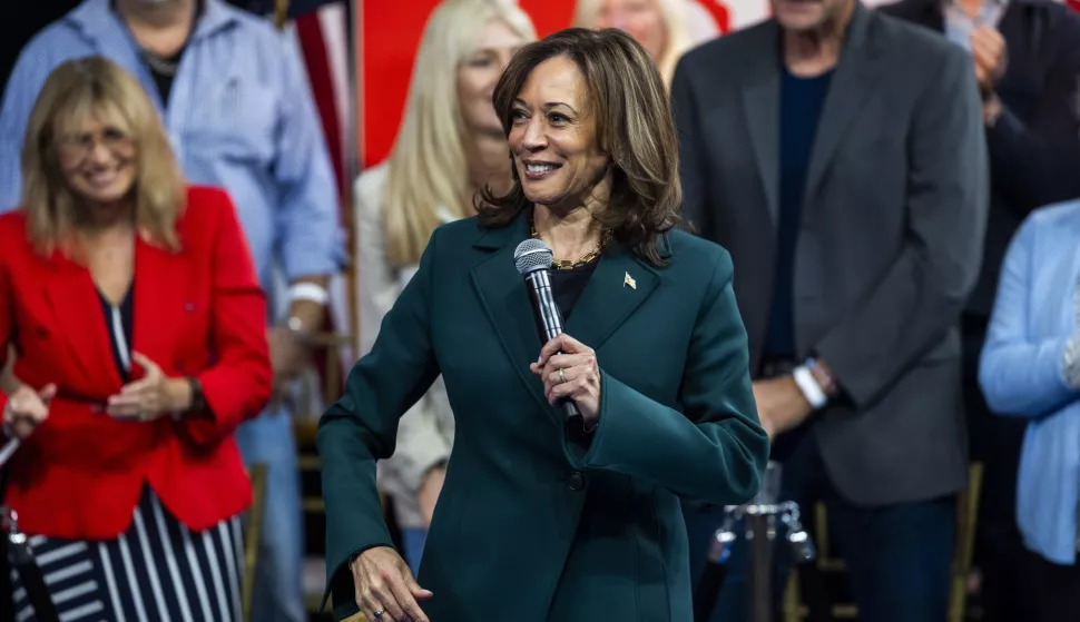 epa11673390 US Vice President and Democratic presidential candidate Kamala Harris speaks with former Republican Congresswoman Liz Cheney (not pictured) during a Harris presidential campaign event in Malvern, Pennsylvania, USA, 21 October, 2024. Harris and her Republican rival, former US President Donald Trump, are campaigning across the swing state of Pennsylvania in the closing weeks of the presidential election. EPA/JIM LO SCALZO