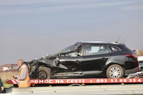 Osijek, 07. 11. 2024., Južna obilaznica, prometna nesreća, Renault Megane, policijaSNIMIO BRUNO JOBST