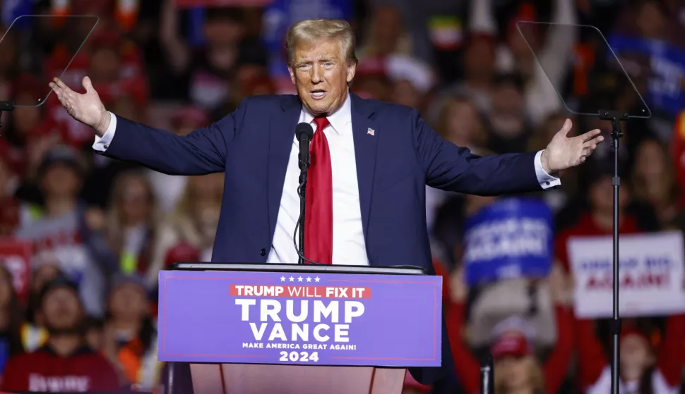 epa11696816 Republican presidential candidate Donald J. Trump speaks during a campaign event at Fiserv forum in Milwaukee, Wisconsin, USA, 01 November 2024. Trump is running against Democratic presidential candidate US Vice President Kamala Harris and the United States will hold its election on 05 November 2024. EPA/JEFFREY PHELPS