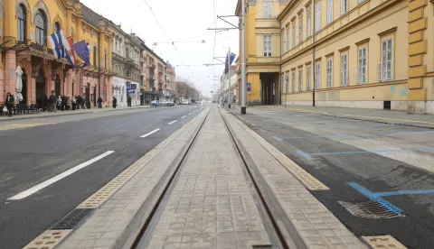 Osijek, 11. 11. 2024., Županijska ulica, od Trga Ivana Pavla II - Ulice republike, gotovi radovi, ulica puštena u prometSNIMIO BRUNO JOBST