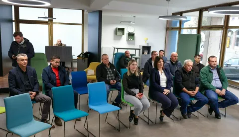 POŽEGANakon drugog kruga javnog poziva za dodjelu potpore za povećanje poljoprivredne proizvodnje na području Požeško-slavonske županije u 2024. godini u Coworking centru Panora županica Antonija Jozić uručila je dodatnih 18 ugovora, vrijednih više od 31.000 eurastudeni 2024.