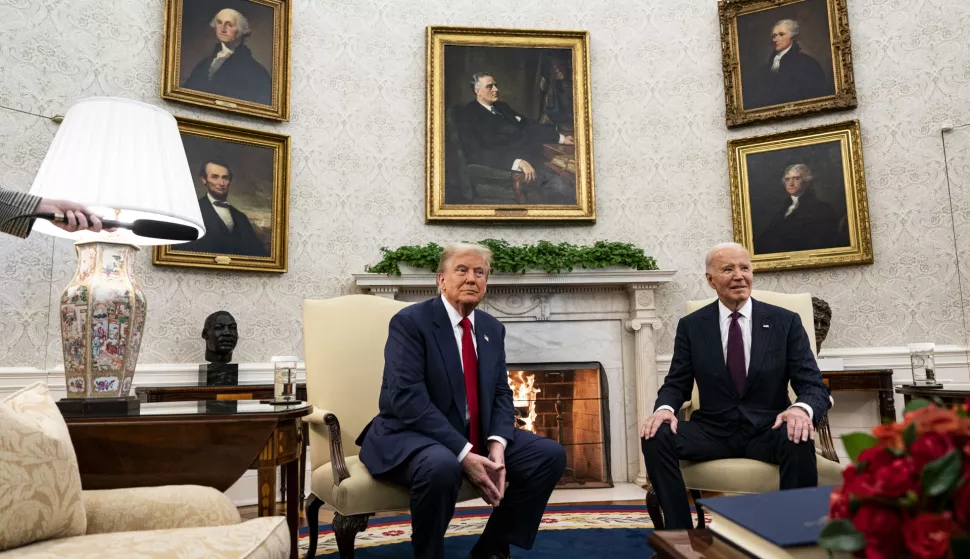 epa11718889 US President Joe Biden (R) and President-elect Donald Trump during a meeting in the Oval Office of the White House in Washington, DC, USA, 13 November 2024. Biden will argue in favor of continued US aid to Ukraine during the transition to President-elect Donald Trump's administration, according to national security advisor Jake Sullivan. EPA/AL DRAGO/POOL