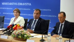 Zagreb, 24.08.2022. - Konferencija za medije u Ministarstvu zdravstva na kojoj se iznose nalaz zdravstvene inspekcije i zaključak Stručnog povjerenstva o slučaju preminulog Vladimira Matijanića. Na fotografiji Mirjana Tadić, ministar zdravstva Vili Beroš, ravnatelj KBC-a Split Julije Meštrović. foto HINA/ Dario GRZELJ/ ml