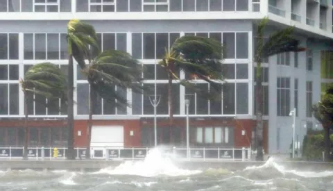 epa06196079 The rough waters where the Miami River meets Biscayne Bay shows the full effects of Hurricane Irma strike in Miami, Florida, USA, 10 September 2017. Many areas are under mandatory evacuation orders as Irma approaches Florida. The National Hurricane Center has rated Irma as a Category 4 storm as the eye crosses the lower Florida Keys. EPA/ERIK S. LESSER