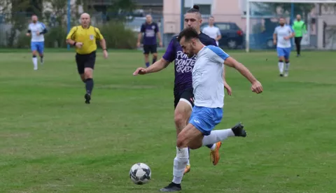 Osijek, 05. 10. 2024, Igralište na Zelenom polju. Nogomet, Olimpija - Slavonac (Tenja), Prva ŽNL Osječko - baranjska.snimio GOJKO MITIĆ