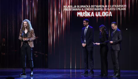 24.11.2024., Zagreb - HNK. Dodjela 32. Nagrade hrvatskog glumista, koja se dodjeljuje za svekoliko umjetnicko djelovanje te za najbolja umjetnicka ostvarenja u protekloj godini u podrucju dramske, radio i televizijske umjetnosti, u podrucju opere te u podrucju plesne umjetnosti, odrzana je u Hrvatskom narodnom kazalistu. Nagradu za svekoliko umjetnicko djelovanje ove su godine dobile glumica Helena Buljan u podrucju drame i operna pjevacica Gertruda Munitićcu podrucju opere, operete i mjuzikla. Photo: Sanjin Strukic/PIXSELL