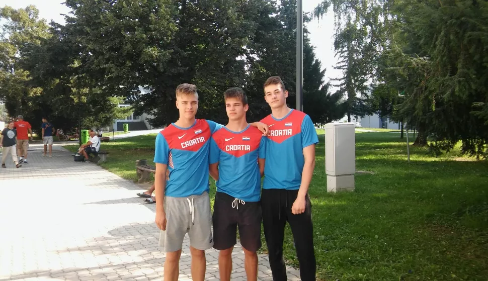 Sven Salaj, Ivan Paravac, Matej Čivić
AK Slavonija-Žito, EP za mlađe juniore