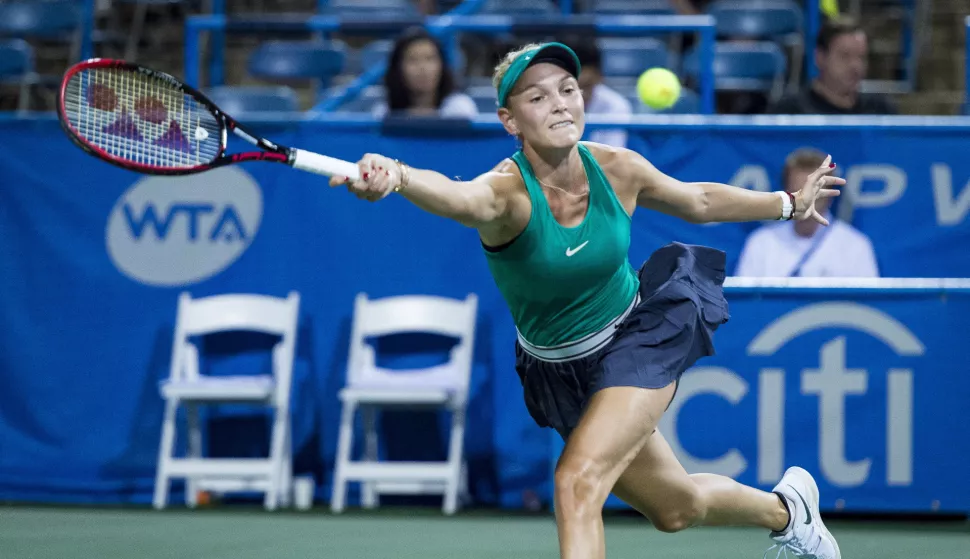 epa06928218 Donna Vekic of Croatia returns a volley to Saisai Zheng of China during their semifinal match at the Citi Open tennis tournament at the Fitzgerald Tennis Center in Washington, DC, USA, 04 August 2018. EPA/PETE MAROVICH