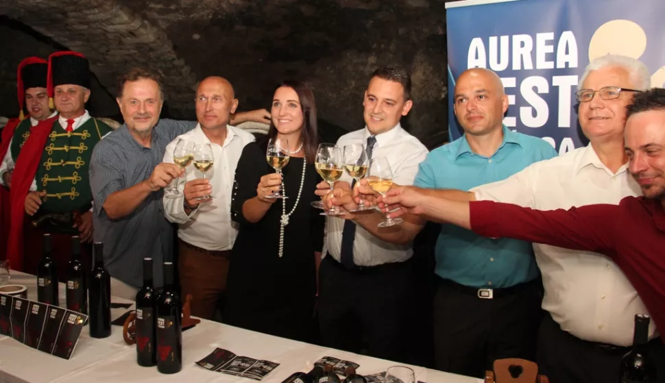 POŽEGA - napunjene butelje za Aurea fest, kolovoz 2018.