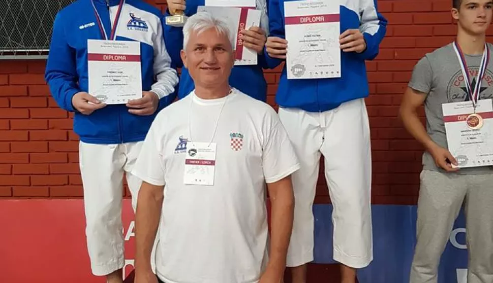 Kata tim Essekera s trenerom Jocom Đukićem