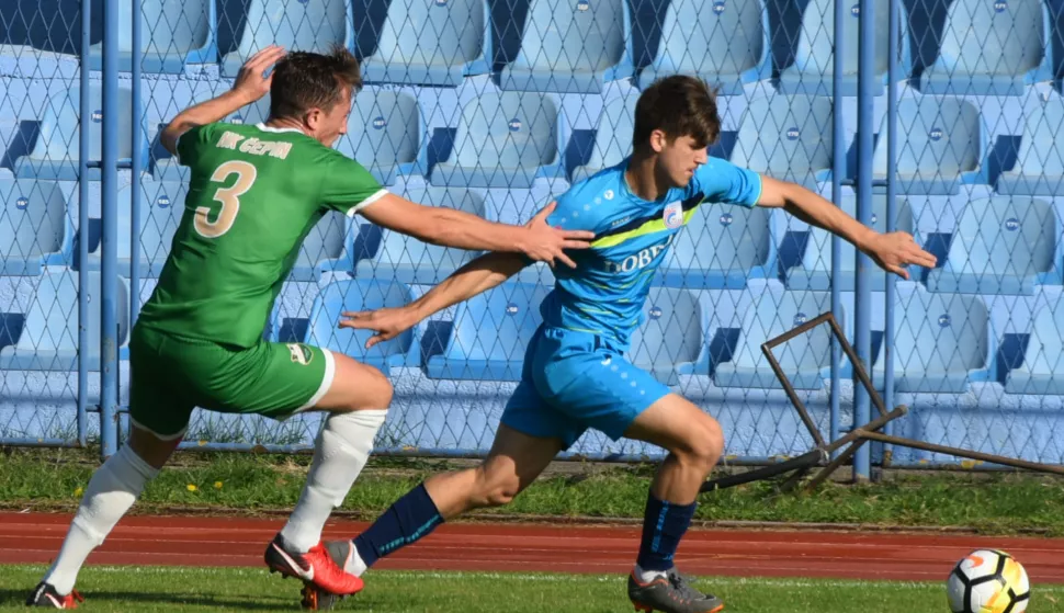 sport...vinkovci...07.10.2018.3. hnl istok; 8. kolo;     cibalia - cepin- 21 dogan dominik i 3 bilobrk salvatorefoto Gordan Panić