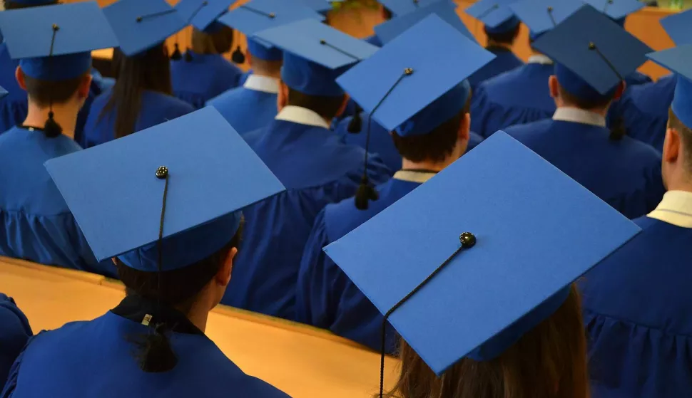 osijek, 17 siječanj 2013, 12.00 sati - promocija magistara inenjera elektrotehnike i računarstva i diplomiranih inenjera elektrotehnike na Elektrotehničkom fakultetu, etf os, 
snimio zdenko puić