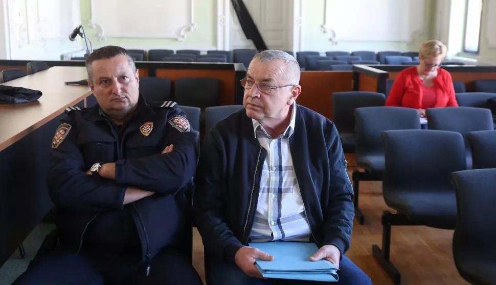 snimio Davor KIBEL,
Osijek, 08.11.2018. suđenje Nikoli eravici kod suca Barkića. Četvrtak, upanijski sud Osijek