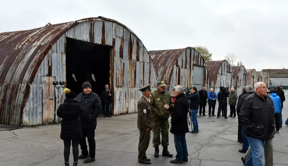 novosti...vukovar...20.11.2018.koncentracijski logor velepromet; odana pocast za ubijene i poginule; misu za zrtve srpskih koncetracijskih logora predvodi fra ivica jagodic; foto Gordan Panić