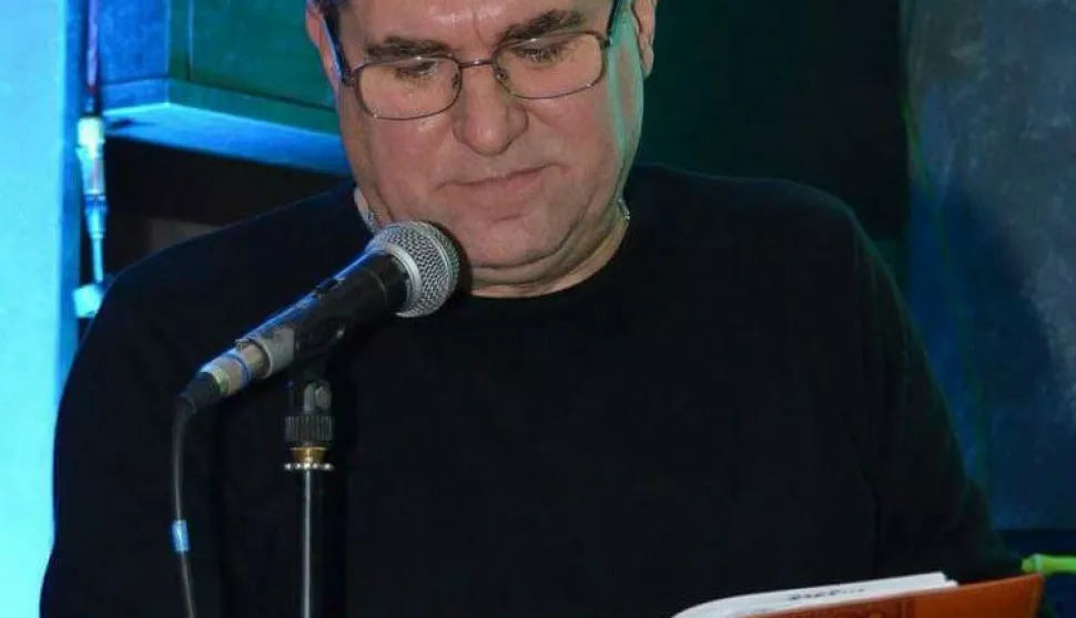 Vinkovački pjesnik Dražen Brandić