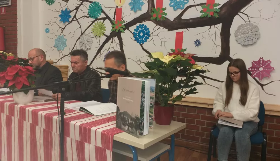 Bizovac, promocija Spomenice u bizovačkoj &scaron;koli, prosinac 2018.