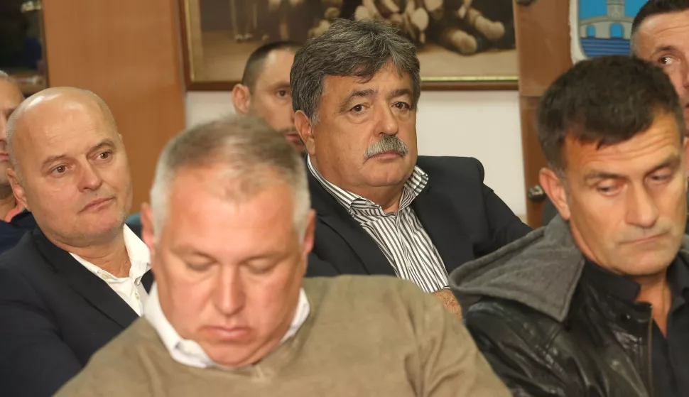 OSIJEK, 03. 10. 2016, IGRALI&Scaron;TE NK OLIMPIJA. PROSTORIJE NA ZELENOM POLJU. SKUP&Scaron;TINA NK OLIMPIJA. ANTE VUČEMILOVIĆ.
snimio GOJKO MITIĆ