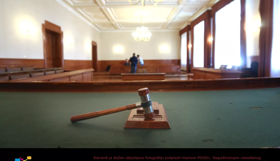 28.10.2016.Sibenik - Sudski cekic. 
Photo: Dusko Jaramaz/PIXSELL