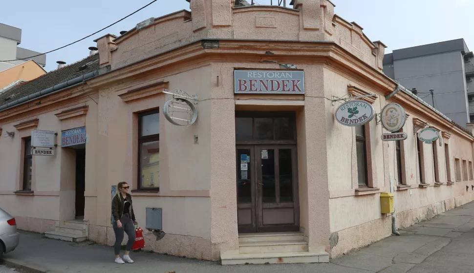 OSIJEK, 01. 03. 2019, DONJI GRAD, VUKOVARSKA ULICA. RESTORAN BENDEK, NEKADA VRLO POPULARAN A SADA ZATVOREN.
snimio GOJKO MITIĆ