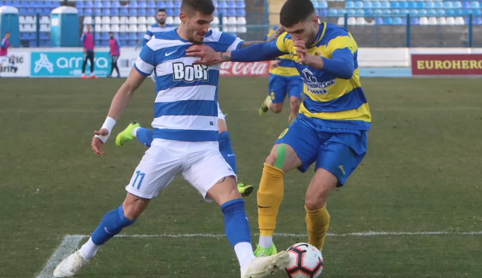 Stoper BSK-a Patrik Peri&scaron;a (desno) ozlijedio se u ranoj fazi utakmice