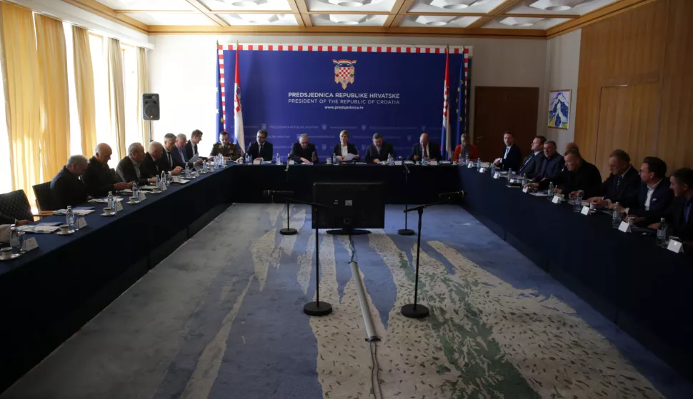 Zagreb, 16.04.2019 - Izjava Gorana Basarca uoci XV. sjednicu Vijeća za domovinsku sigurnost Predsjednice Republike. Na fotografiji Kolinda Grabar-Kitarović. Foto HINA/ Daniel KASAP/ dkas