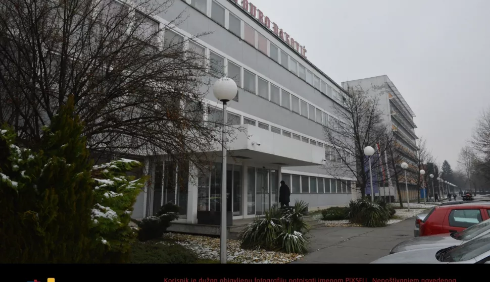 13.02.2018., Slavonski Brod - Nakon jucerasnjeg nesretnog slucaja pogibije radnika na radnom mjestu u hali tvrtke Djuro Djakovic Strojna obrada, izjavu za medije dali su direktor Strojne obrade Hrvoje Kekez i predsjednik Uprave Djuro Djakovic Grupe Marko Bogdanovic.Photo: Ivica Galovic/PIXSELL