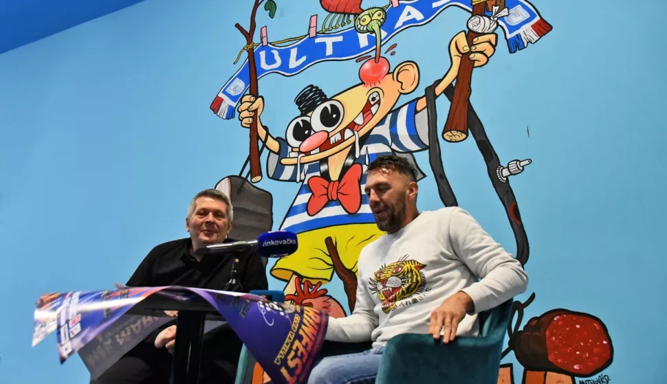 mozaik...vinkovci...15.01.2020.buba bar; goran celig i ivan grigic u ime organizatora izvjestili o financijskim rezultatima humanitarnog koncerta "rock marinfest - vinkovci 2019";foto Gordan Panić