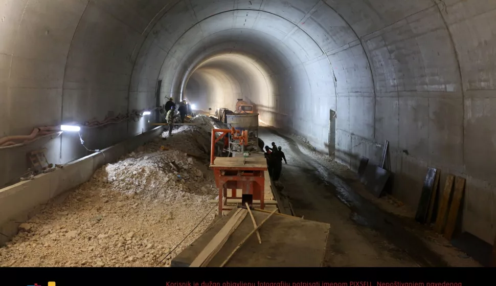 07.02.2020., Rijeka - Kontejnerski terminal Brajdica. Zavrsno betoniranje unutrasnjosti zeljeznickog tunela Susak - Pecine. Photo:Goran Kovacic/PIXSELL