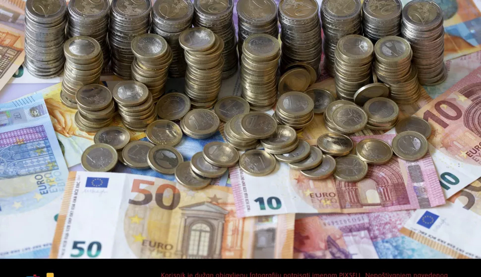 EURO banknotes and coins | usage worldwide /DPA/PIXSELL
