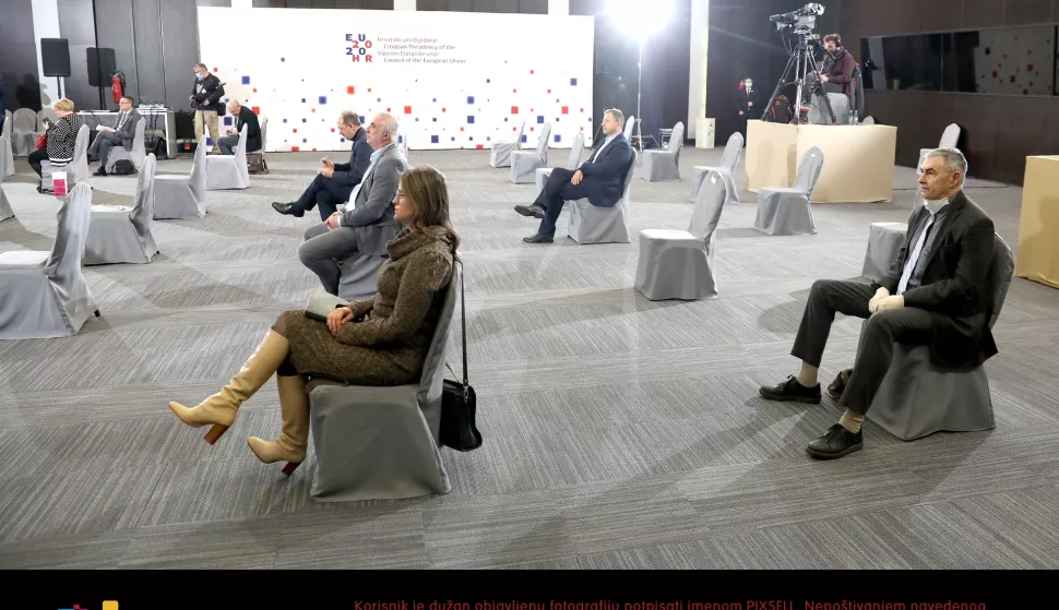 26.03.2020., Zagreb - Sabor je 16. sjednicu nastavio raspravom o uredbi o sekuratizaciji i zakonu o koncesijama. Marija Puh, Zeljko Glasnovic Photo: Patrik Macek/PIXSELL