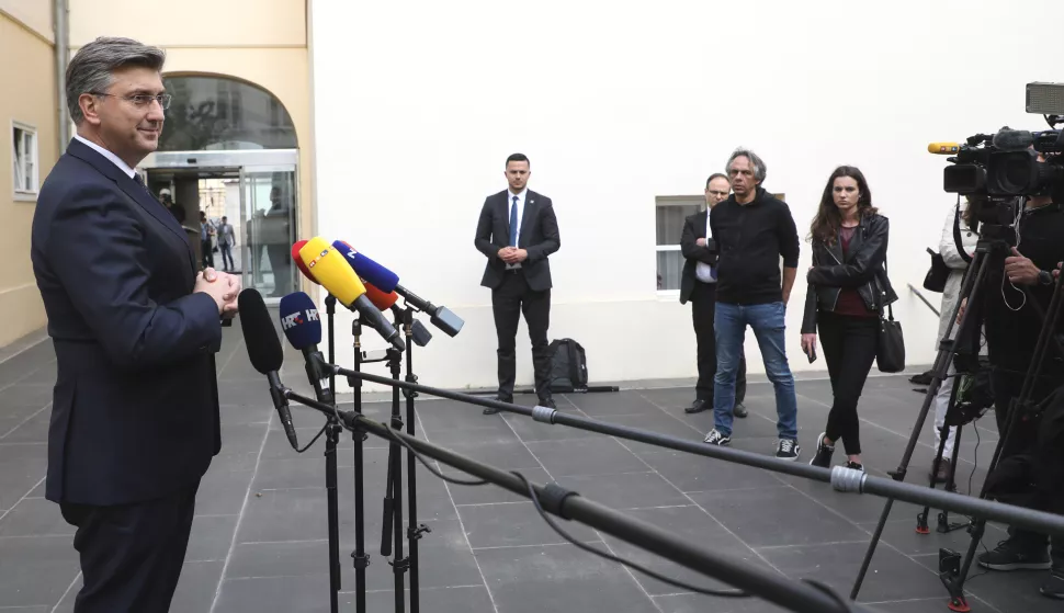 Zagreb, 14.05.2020. - Premijer Andrej Plenković izjavio je u četvrtak, nakon sastanka s predstavnicima koalicijskih partnera, da će Hrvatski sabor biti rasputen u ponedjeljak, 18. svibnja. Na fotografiji Andrej Plenković. foto HINA/ Lana SLIVAR DOMINIĆ/ lsd