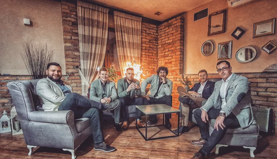 Tambura&scaron;ki sastav Dyaco