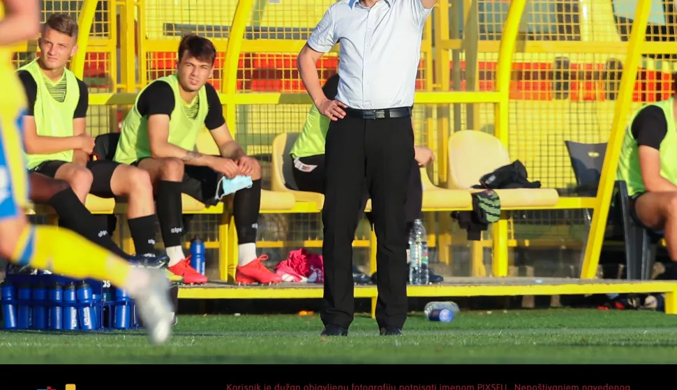 11.06.2020., stadion Ivan Laljak-Ivic, Zapresic - Hrvatski Telekom Prva liga, 28. kolo, NK Inter Zapresic - HNK Gorica. Trener Gorice Valdas Dambrauskas. Photo: Luka Stanzl/PIXSELL