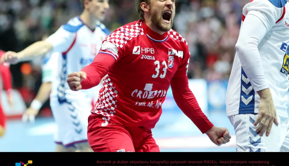 12.01.2018., Spaladium Arena, Split - Europsko rukometno prvenstvo, skupina A, 1. kolo, Hrvatska - Srbija. Luka Cindric. Photo: Slavko Midzor/PIXSELL